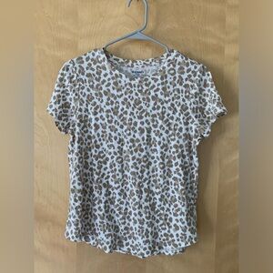 Selling old navy short sleeve